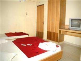 Ug Grand Hotel Bangalore Eksteriør bilde